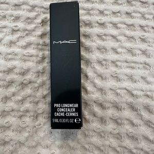 Mac Pro longwear concealer new  full size in box shade nc20